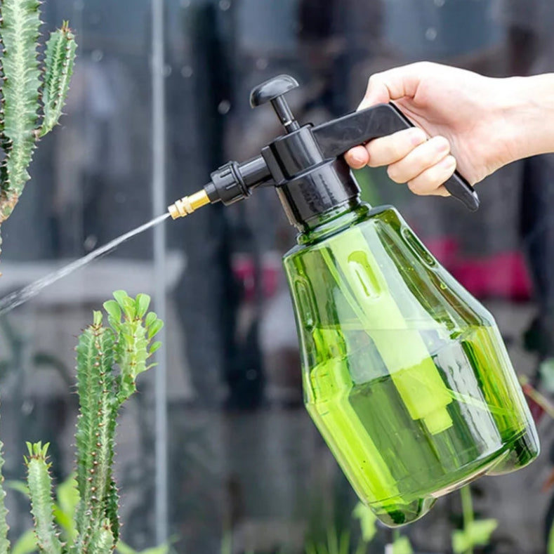 Garden Watering Pot with Sprinkler and Spray